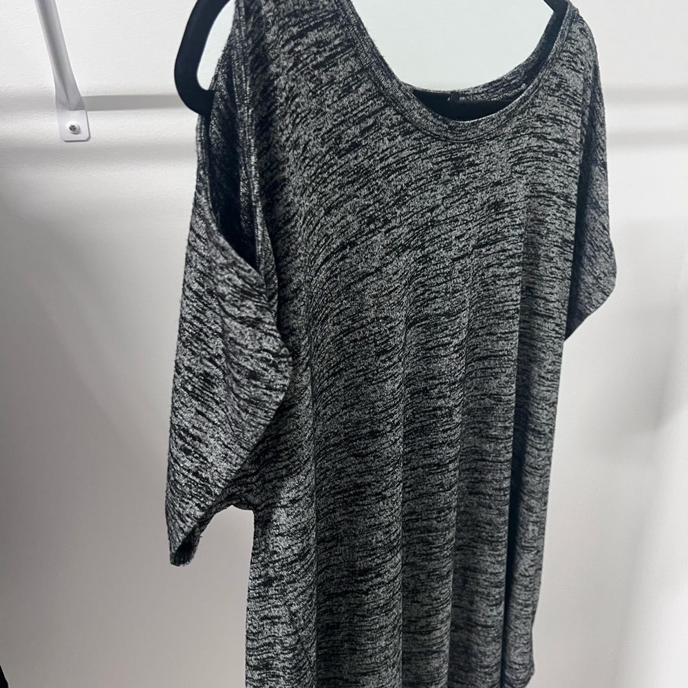Apt. 9 Women's Black and Gray Short Sleeve Top
